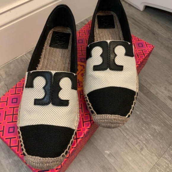 Tory Burch Shoes - Tory Burch Black Flats Veranda A-Line Canvas